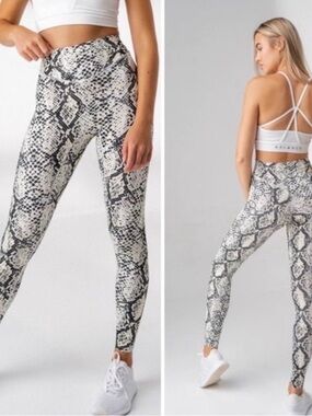 VITALITY Balance Athletica /// Women’s Ascend Python Leggings - Size XL